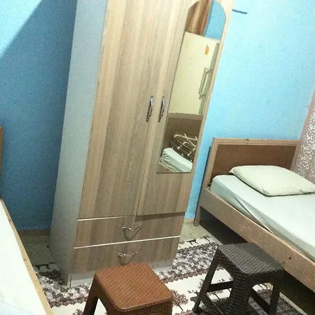 Hostel Huedaverdi